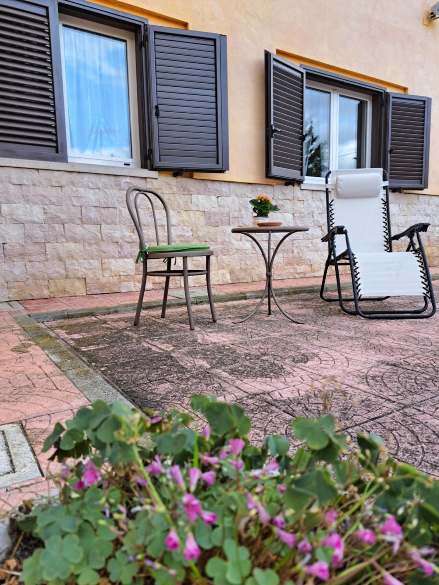 BussoLa Casa Di Mezzo-Affitti Brevi-Zona Ospedali别墅 外观 照片